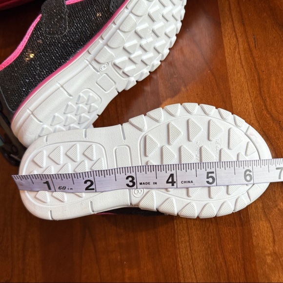 Athletic Works Toddler Shoes Sparkling Black Pink Girls Sneakers Barbiecore Sz 8 - Picture 8 of 9